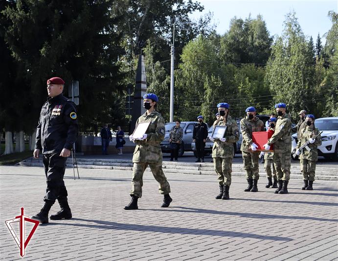 При участии Росгвардии на Алтае перезахоронили останки воина ВОВ