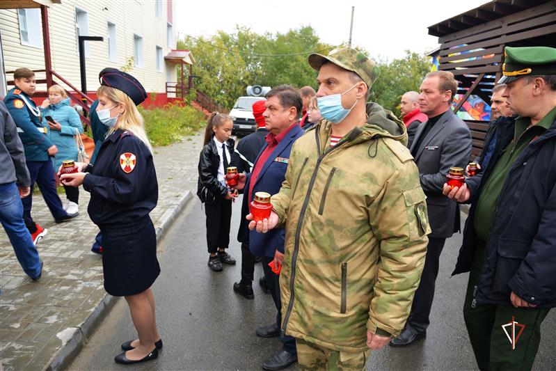 В Уральском округе Росгвардии состоялись мероприятия,  посвященные Дню солидарности в борьбе с терроризмом (видео)