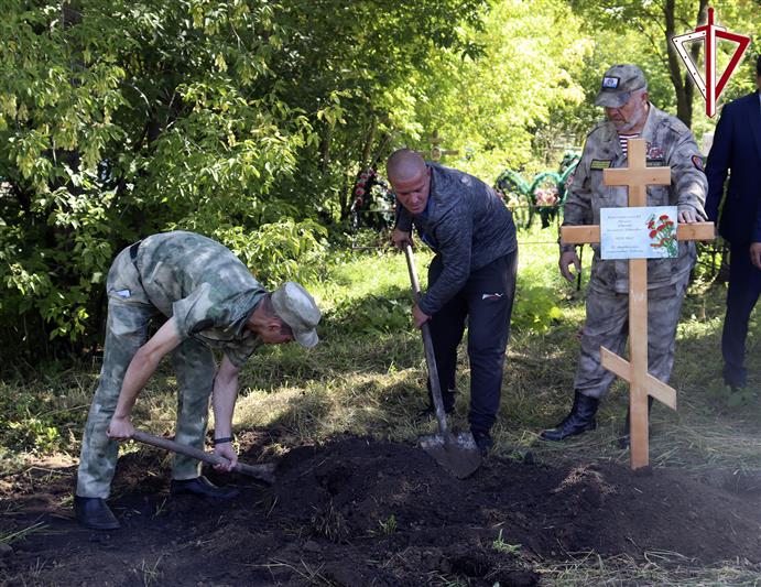 При участии Росгвардии на Алтае перезахоронили останки воина ВОВ