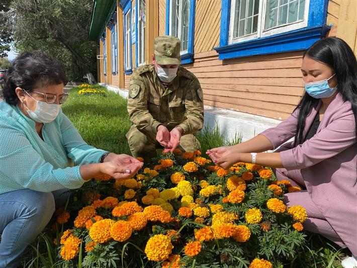 Памятные мероприятия ко Дню солидарности в борьбе с терроризмом проходят в Сибирском округе Росгвардии