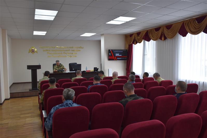 Командующий Южным округом проинспектировал подразделения Управления Росгвардии по Республике Адыгея