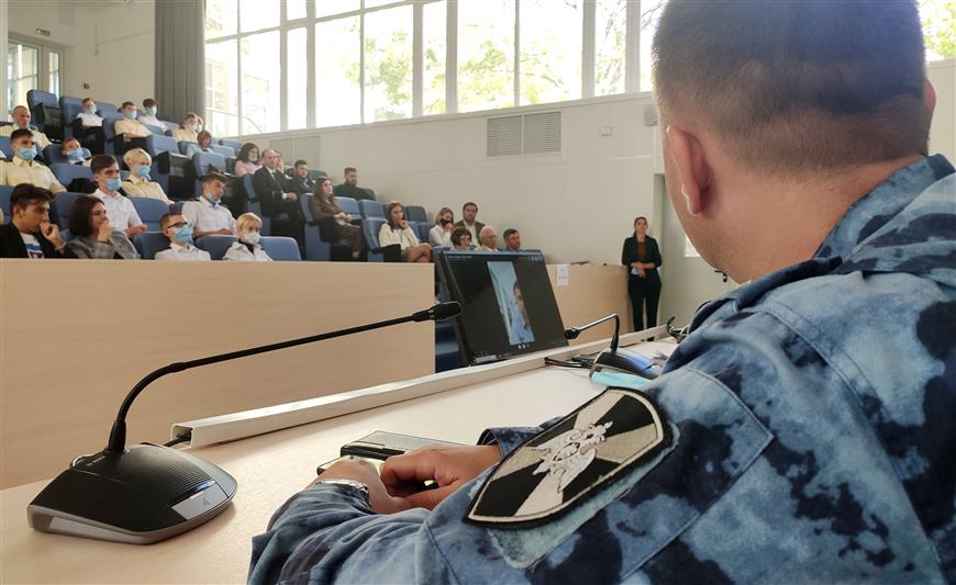 На юге России сотрудники и военнослужащие Росгвардии выразили солидарность в борьбе с терроризмом