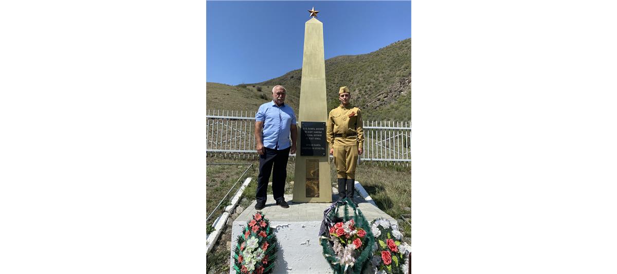 В Чечне открыли мемориальную доску погибшим в годы ВОВ бойцам внутренних войск