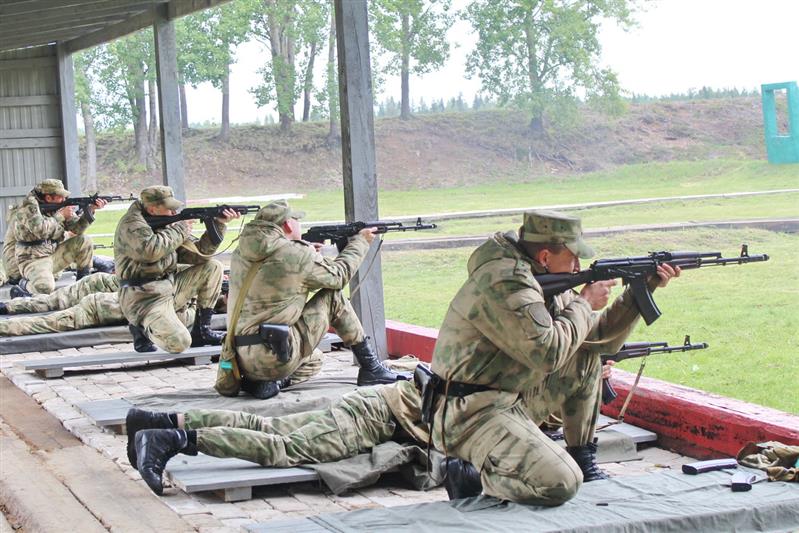Военнослужащие Северо-Западного округа Росгвардии  соревновались в служебном мастерстве в Ленинградской области