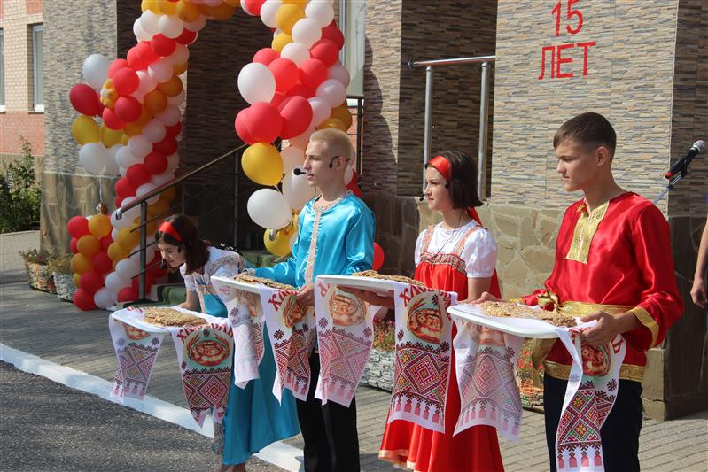 Торжества по случаю Дня знаний состоялись в грозненской школе Росгвардии