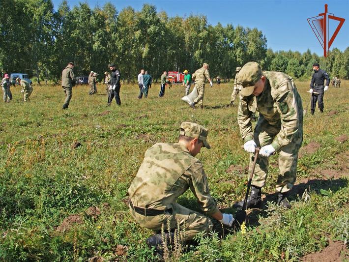 При участии росгвардейцев в Хакасии заложен кедровый лес
