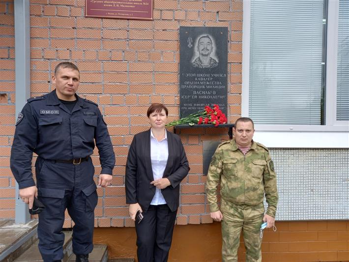 Военнослужащие и сотрудники Северо-Западного округа Росгвардии присоединились к акции «Вместе против террора»