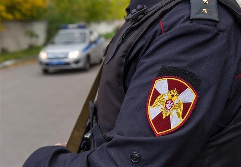 Потерявшегося ребёнка нашли и вернули матери росгвардейцы в Северодвинске 