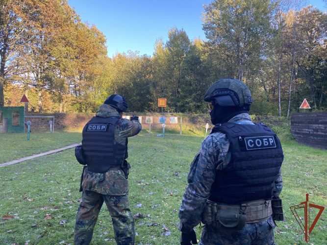 Калининградский СОБР Росгвардии завершил полевой выход