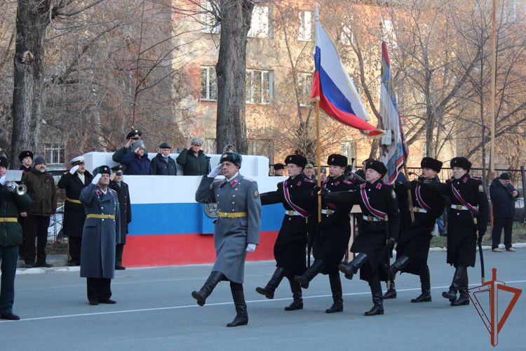 Ученики класса Росгвардии Сибирского кадетского корпуса принесли торжественную клятву 