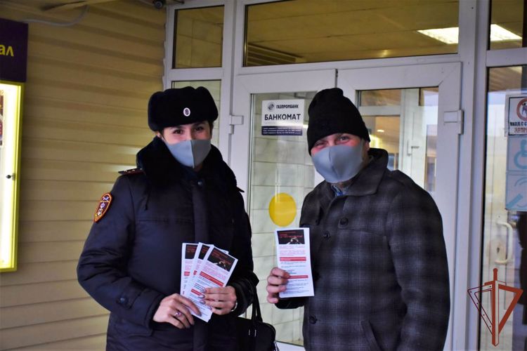 Росгвардия участвует во всероссийской профилактической акции против наркотиков, проходящей на Ямале