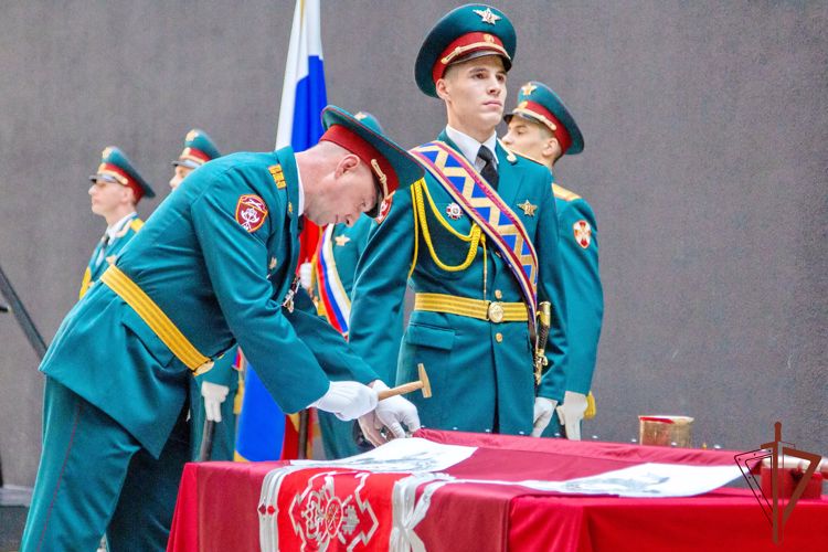 В Санкт-Петербурге батальону охраны и обеспечения  Северо-Западного округа Росгвардии вручено Боевое знамя