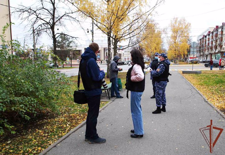 Саранские журналисты заступили на дежурство с патрульным нарядом Росгвардии
