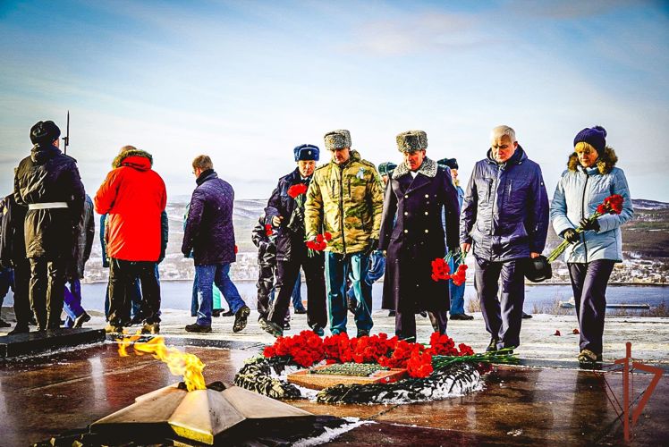 Росгвардейцы почтили память защитников Советского Заполярья