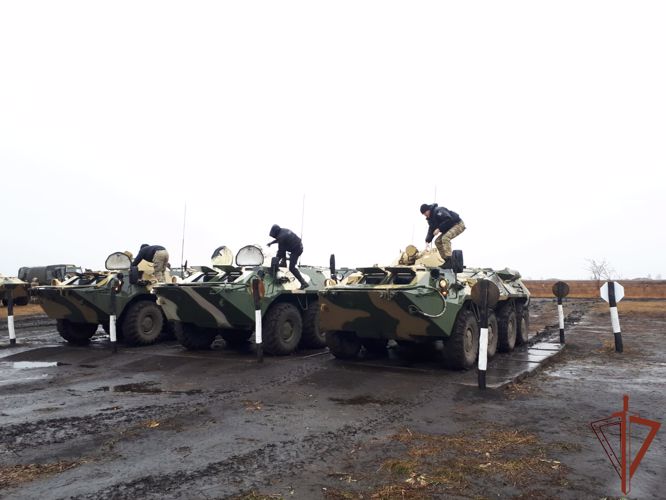 В Омске состоялся выпуск курсантов центра подготовки личного состава Сибирского округа Росгвардии сотрудников ОМОН