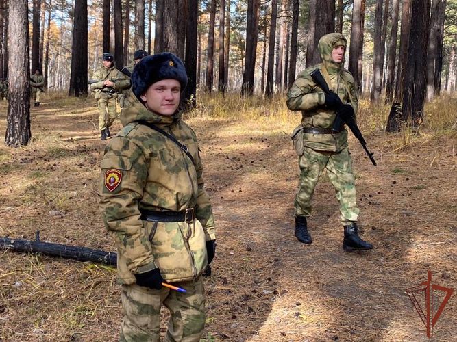 Курсанты Новосибирского военного института проходят стажировку в воинских частях Сибирского округа Росгвардии