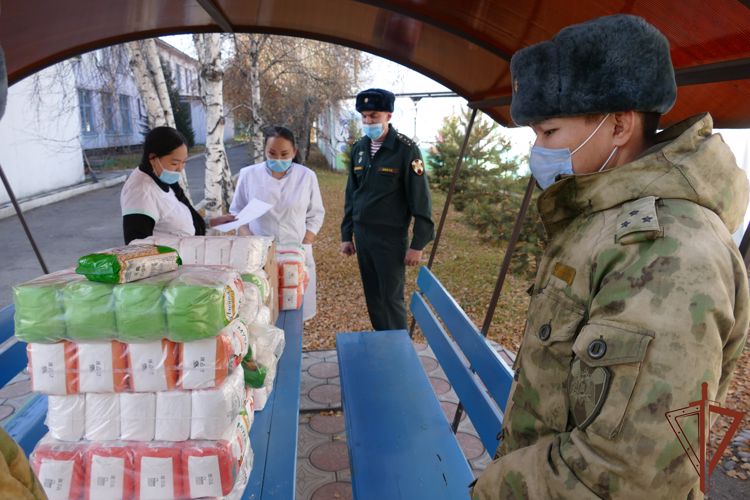 В Туве росгвардейцы оказали помощь Республиканскому Дому ребенка