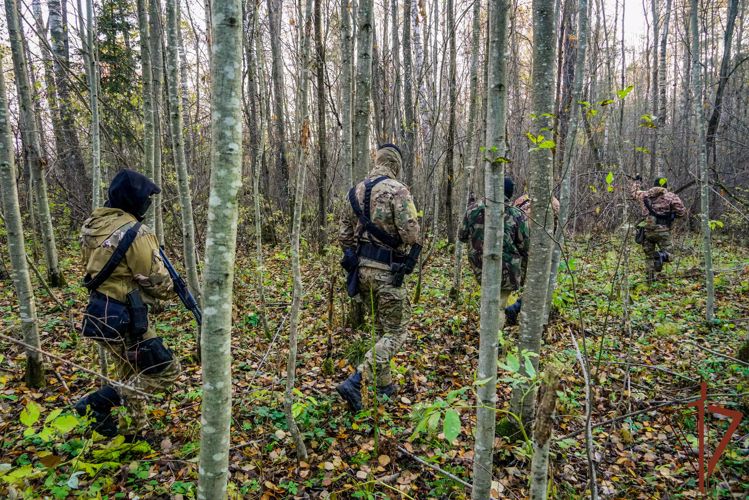 Полевой выход ОМОН Росгвардии проходит в Новгородской области  