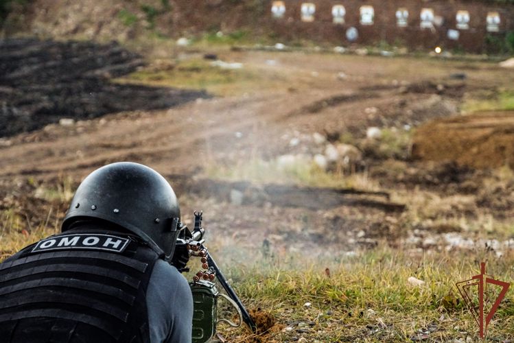 Полевой выход ОМОН Росгвардии проходит в Новгородской области