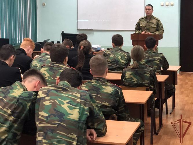 Курсанты Новосибирского военного института проходят стажировку в воинских частях Сибирского округа Росгвардии