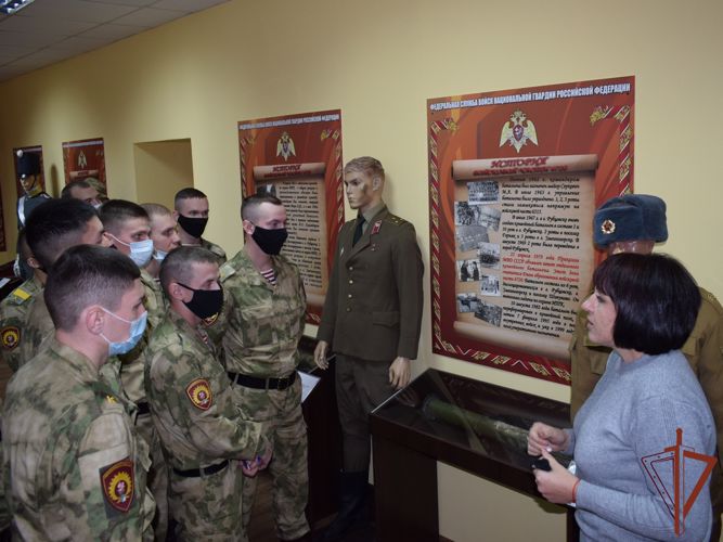 Курсанты Новосибирского военного института проходят стажировку в воинских частях Сибирского округа Росгвардии