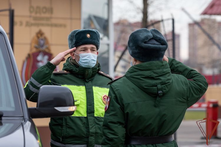 Автоинспекторы Росгвардии провели профилактический рейд с водителями ведомства