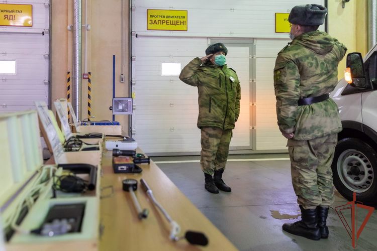 Для водителей Росгвардии проведен показной технический смотр транспортных средств