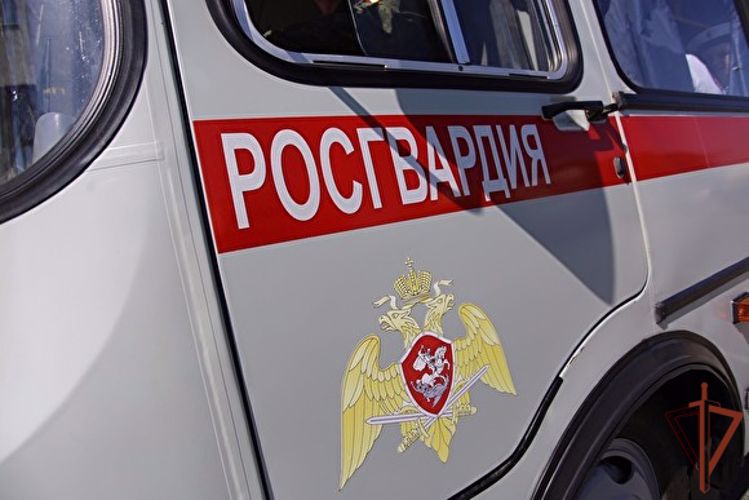 Ушедшего из дома подростка разыскали росгвардейцы в Кузбассе 