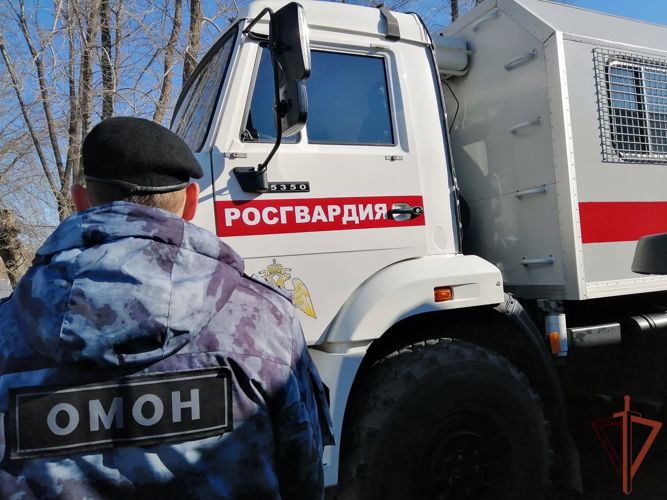 При участии Росгвардии в Новосибирске задержаны подозреваемые в  мошенничестве