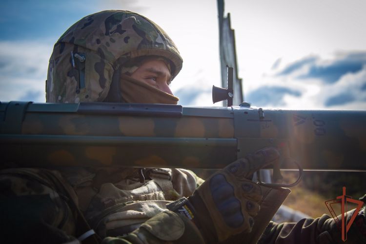 В условиях невидимой угрозы
