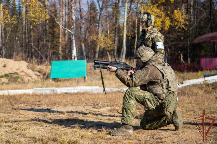 В условиях невидимой угрозы