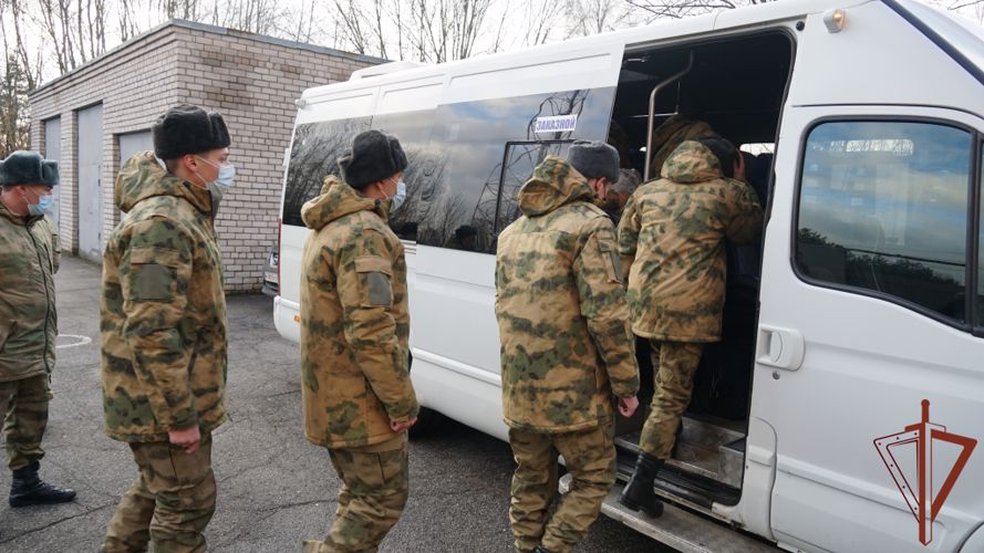 Первые команды призывников отправились из военкоматов в воинские части Росгвардии