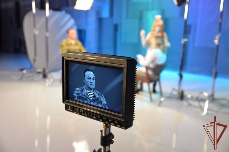 Офицер Росгвардии рассказал телезрителям телерадиокомпании «Ямал-Медиа» о поступлении в ведомственные военные ВУЗы 