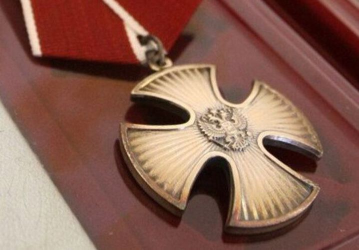 Награды погибших лётчиков Росгвардии передали их родным