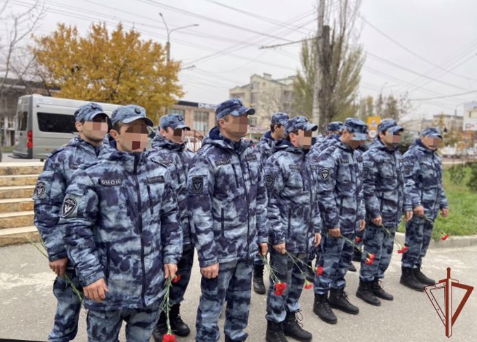 В Дагестане росгвардейцы почтили память коллег, погибших при исполнении служебных обязанностей