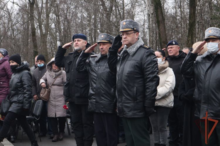В Санкт-Петербурге простились с погибшим офицером СОБР Росгвардии (Видео) 
