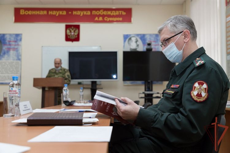 Более 30 работ представлено на соискание премии Росгвардии в области науки и творчества