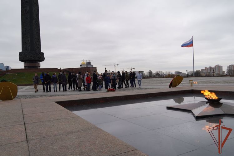 В Центральном округе Росгвардии прошли мероприятия в память о погибших правоохранителях 
