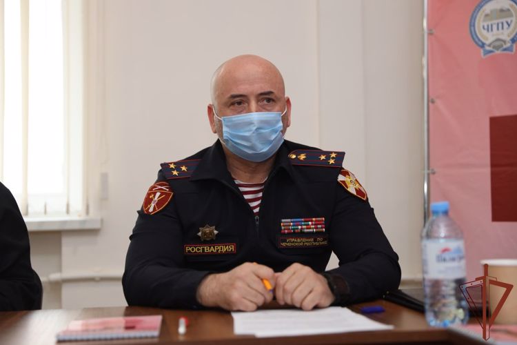 Вопросы профилактики экстремизма обсудили в Грозном при участии представителей Росгвардии