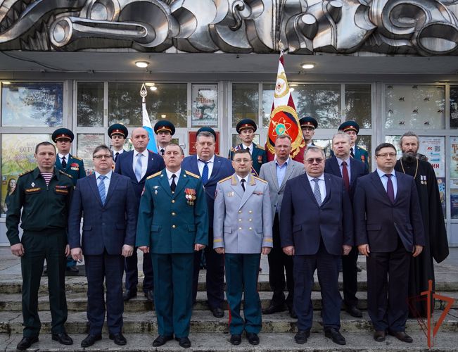 Полку по охране важных государственных объектов Северо-Западного округа Росгвардии вручено Боевое знамя