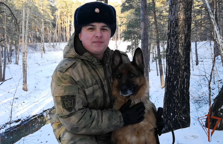 Литературный видеомарафон ко Дню матери провела Росгвардия на Урале (видео)