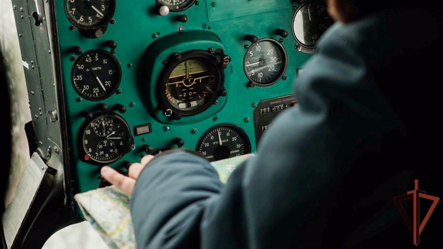 Лётчики Уральского округа Росгвардии проверили бортовые средства связи