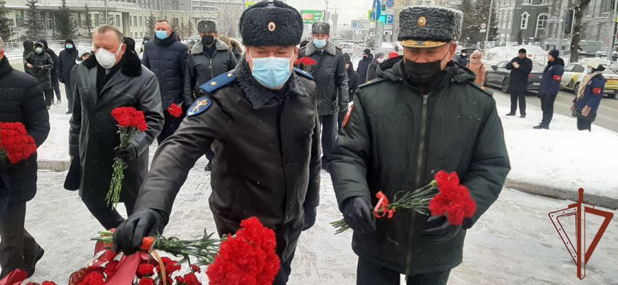 День героев Отечества отметили в Сибирском округе Росгвардии (фото, видео)