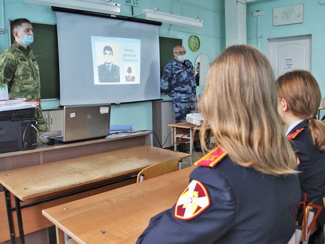 День героев Отечества отметили в Сибирском округе Росгвардии (фото, видео)