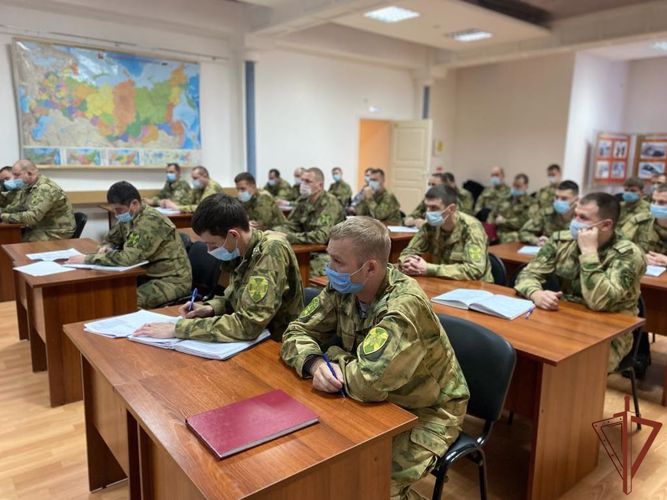 Росгвардейцы принимают участие в мероприятиях, посвященных Дню Конституции 