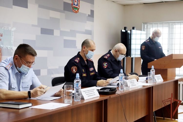 Вопросы регулирования оборота оружия обсудили в якутском управлении Росгвардии