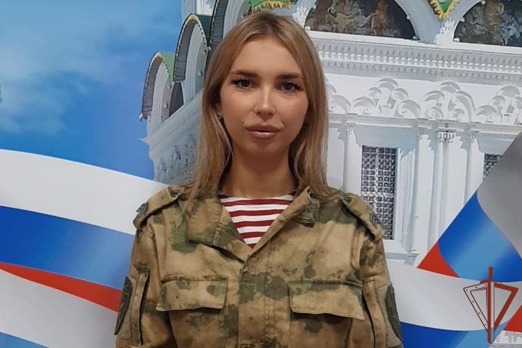 Замерзавшему на улице жителю Астрахани оказала первую медпомощь сержант Росгвардии 