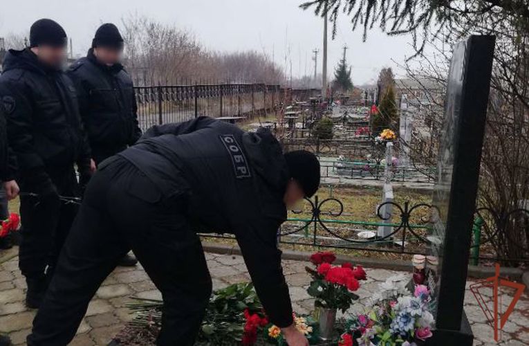 Офицеры СОБР «Белогор»  почтили память боевого товарища, погибшего при исполнении служебного долга