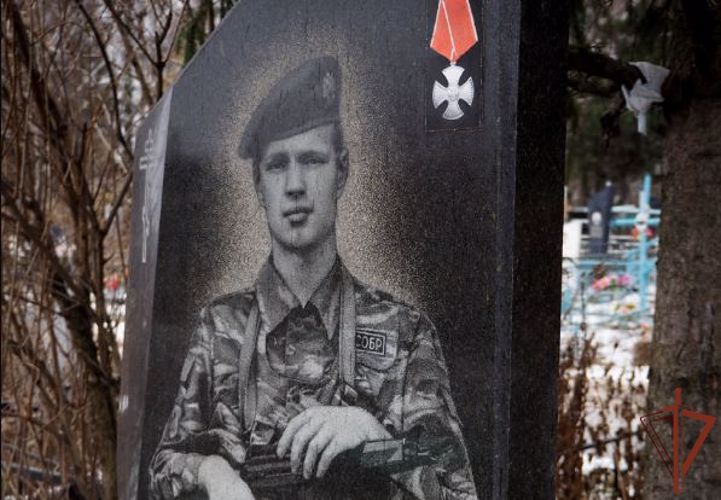Офицеры СОБР «Белогор»  почтили память боевого товарища, погибшего при исполнении служебного долга