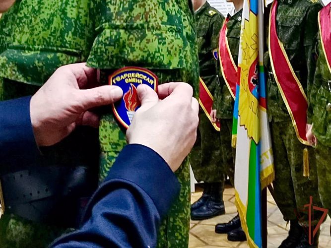 Воспитанники карельского профильного класса Росгвардии вступили в «Гвардейскую смену» (фото, видео)